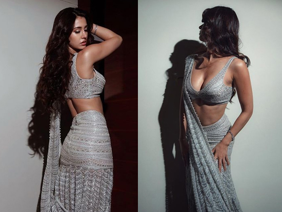 Steamy Poses Of Disha Patani